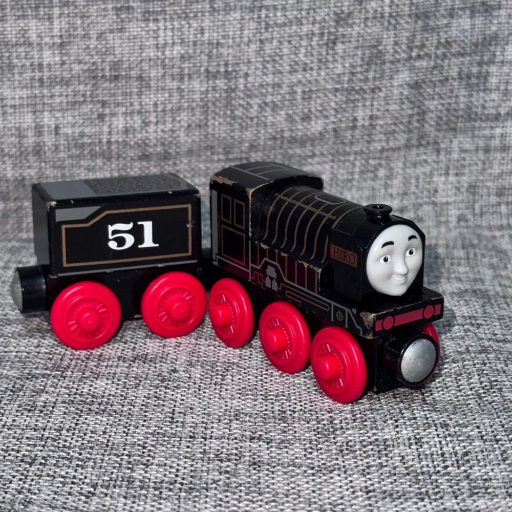 Thomas & Friends Wood Hiro Engine and Tender 51 Black Train GGG67 - 2018
